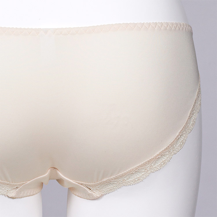 MBT838|アンテシュクレ intesucre モデルブラ ブラセット ふっくらデコルテメイク 全3色 B-E/65-75