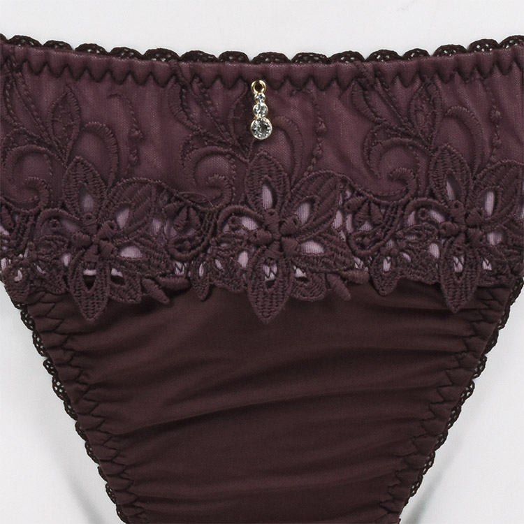 IST323|アンテシュクレ intesucre narue×intesucre バストアップブラ IBT323ペア Tバックショーツ 全3色 M/L