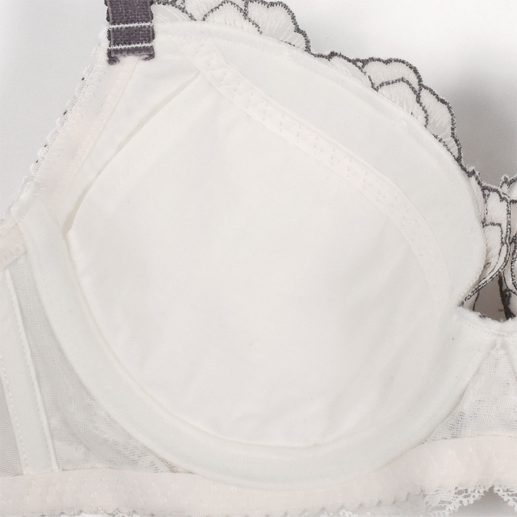 IBT311|アンテシュクレ intesucre narue×intesucreコラボ ブラセット ふっくらデコルテメイク 全4色 B-F/65-75