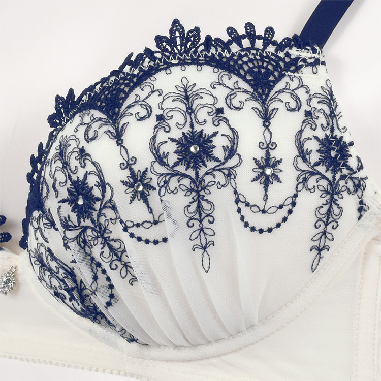 IBN346|アンテシュクレ intesucre らくしてキレイ ノンワイヤータイプ ブラセット ナチュラルバストメイク BCDEカップ アンダー65/70/75cm