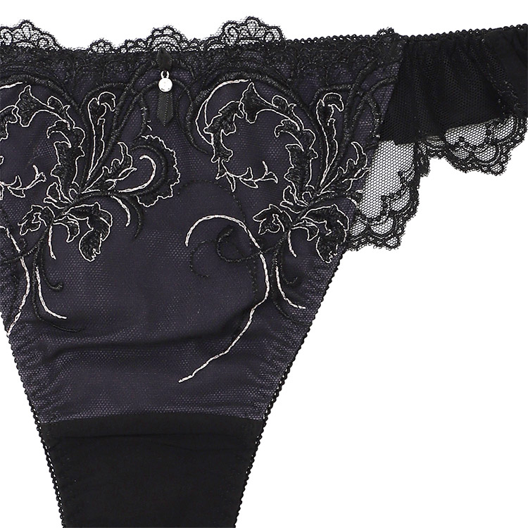 23-18121|ナルエー narue ラルム 23-18520シリーズ Tバックショーツ 全3色 M