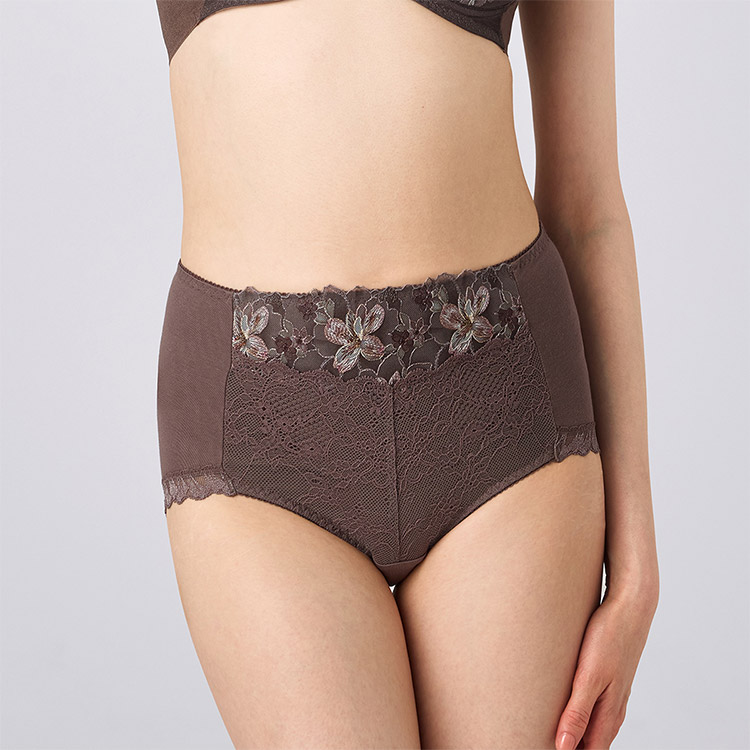 TR636Maxi|トリンプ 天使のブラ 魔法のハリ感 TR636シリーズ マキシショーツ M/L