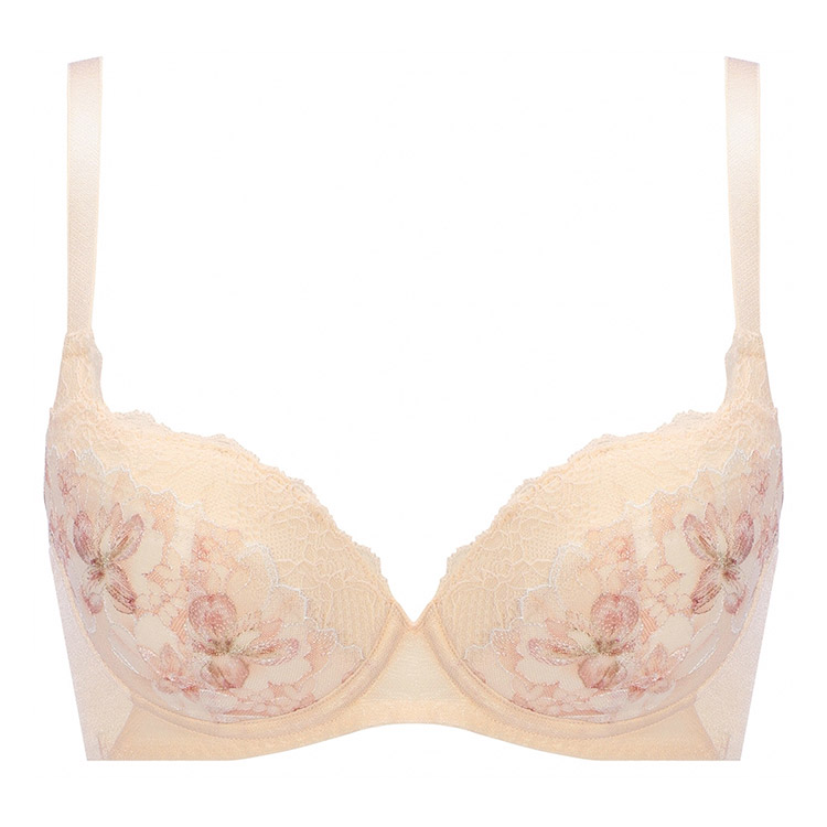 M001(ライトスキントーン系)