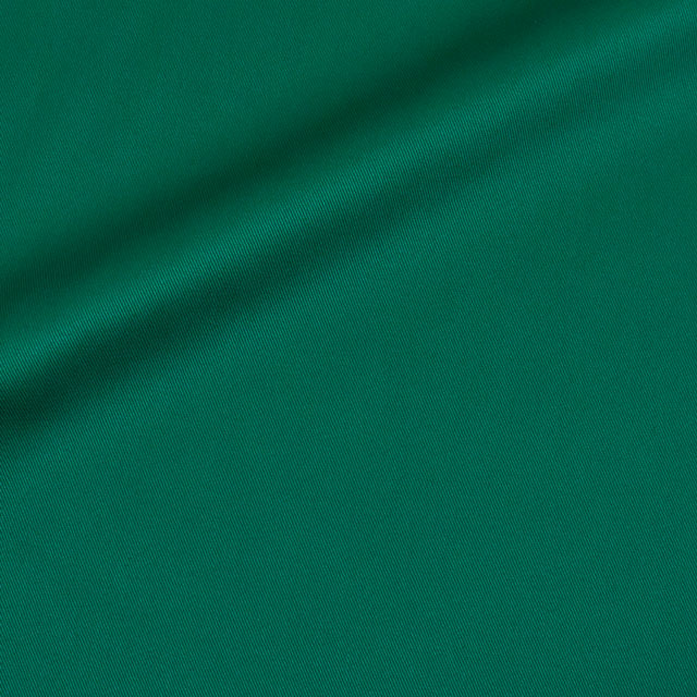 132.エメラルドグリーン