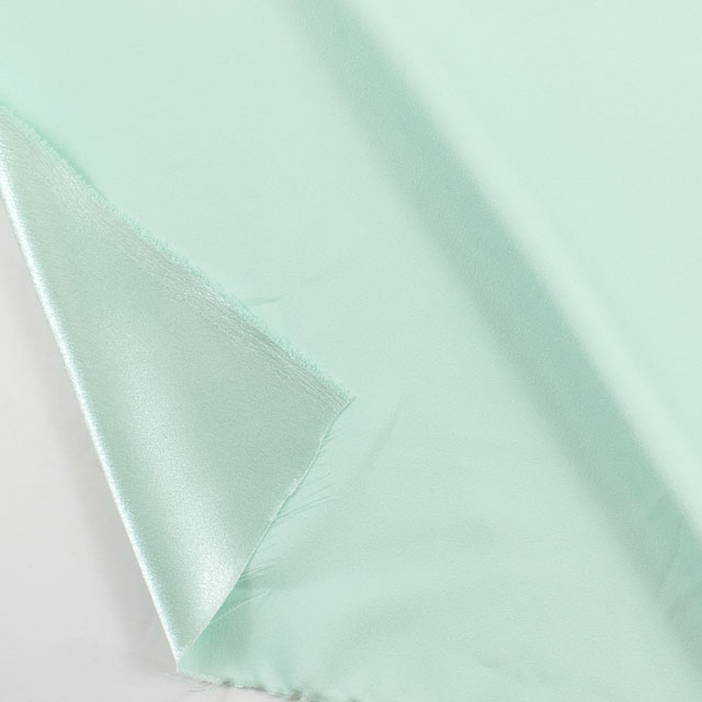 89.エメラルドグリーン