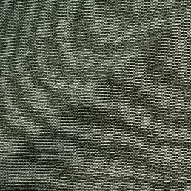 7.カーキグリーン