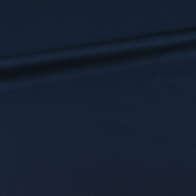 12.プリシャンブルー