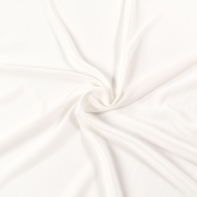 BO.オフホワイト