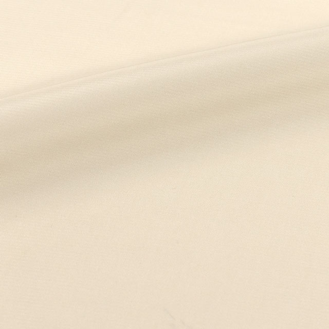 162.アイボリー系