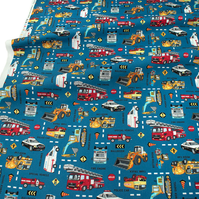 生地 オックスプリント 働く車(AP51207L) 2D.ターコイズブルー 09Ae99_