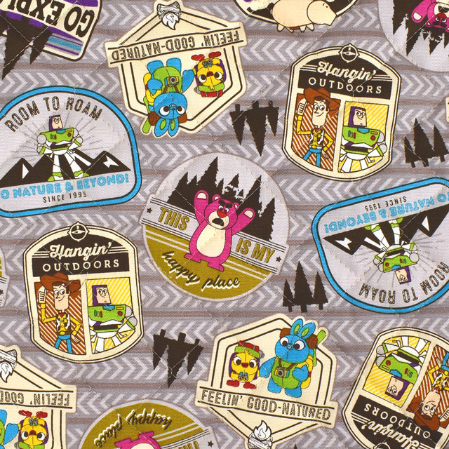 生地 BTSシリーズ ディズニー トイストーリー ワッペン柄/キルティング(GRQ-1116) 1A.グレー 99Zz99_