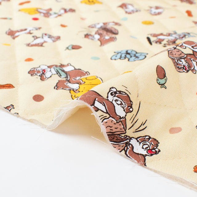 生地 BTSシリーズ ディズニー チップ&デール/キルティング(GRQ-1133) 1A.ベージュ 09Ae12_