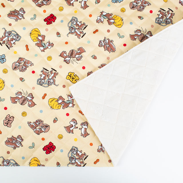 生地 BTSシリーズ ディズニー チップ&デール/キルティング(GRQ-1133) 1A.ベージュ 09Ae12_