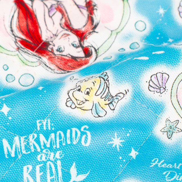 生地 BTSシリーズ ディズニー アリエル/キルティング(GRQ-1136) 1A.ブルー 09Ae12_