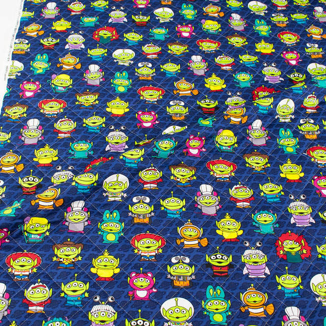 生地 BTSシリーズ ディズニー トイ・ストーリー エイリアン/キルティング(GRQ-1138) 1A.ネイビー 09Ae12_