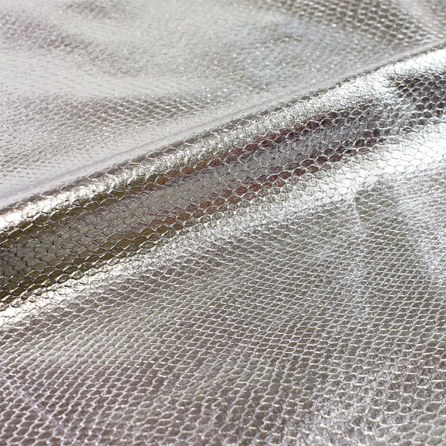 合皮生地 メタリックスネーク(G-56) 71.シルバー 10Bn99_