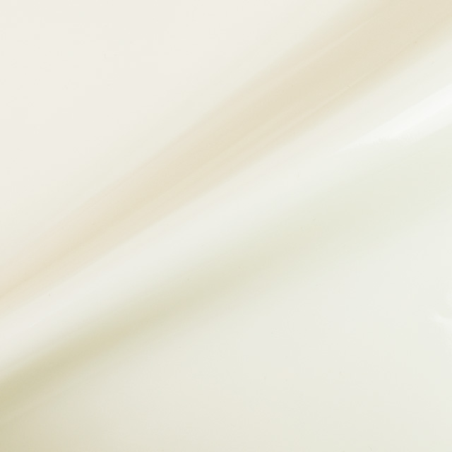 2.オフホワイト