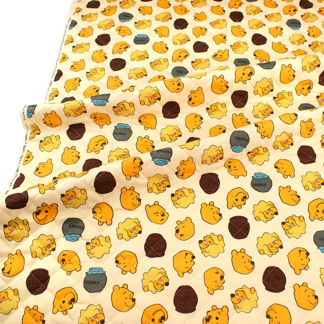 生地 BTSシリーズ くまのプーさん/キルティング(GRQ-1143) 1A.ベージュ 09Bi19_