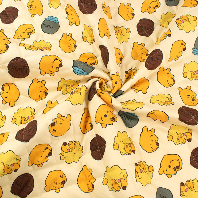 生地 BTSシリーズ くまのプーさん/キルティング(GRQ-1143) 1A.ベージュ 09Bi19_