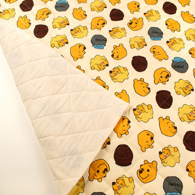 生地 BTSシリーズ くまのプーさん/キルティング(GRQ-1143) 1A.ベージュ 09Bi19_