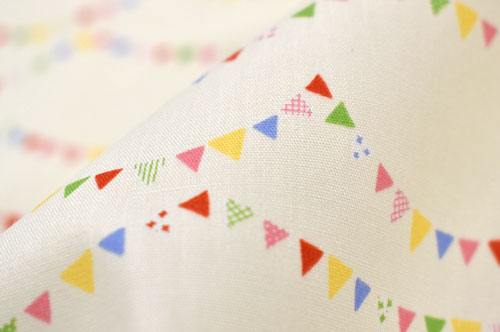 生地 ホーミーコレクション フラッグガーランド(DH13062S) A.オフホワイト系 09Aa01_