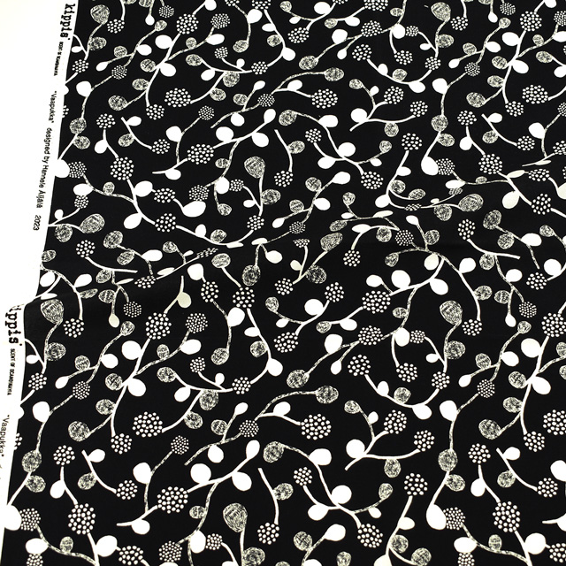 生地 kippis-キッピス- Vaapukka ラズベリー/シーチング(KPO) 72C.ブラック 09Ac04j