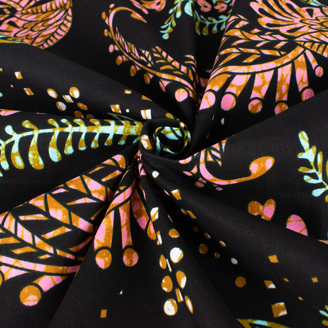 生地 アフリカ布 キテンゲ 24SS 4.ブラック×ピンク 09Ae99_