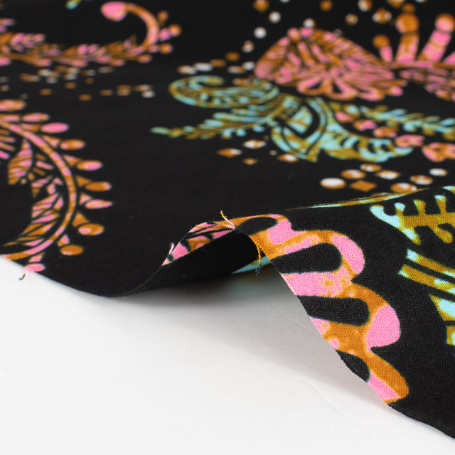 生地 アフリカ布 キテンゲ 24SS 4.ブラック×ピンク 09Ae99_