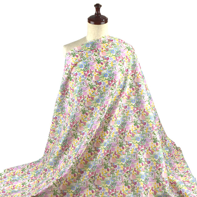 生地 LIBERTY FABRICS リバティ・ファブリックス タナローン 2022SS Floralove Collection WILDFLOWER MEADOW ワイルドフラワー・メドゥ(3636422) A.ホワイト 99Zz99j