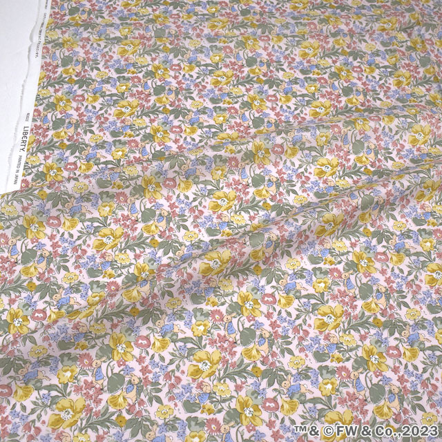 生地 LIBERTY FABRICS リバティ・ファブリックス タナローン ピーターラビット(TM)・コレクション ポピー・アンド・オネスティ・ピーター(DC32968) J23B.ピンク 09Ac03j