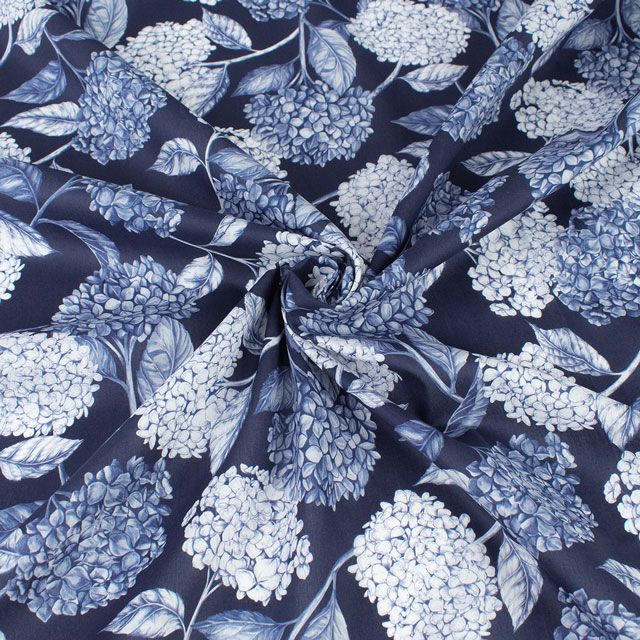 生地 LIBERTY FABRICS リバティ・ファブリックス タナローン 2024SS THE LIBERTY KALEIDOSCOPE Azores アゾレス(24-3634138) 24AU.ネイビー 99Zz99j