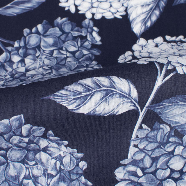 生地 LIBERTY FABRICS リバティ・ファブリックス タナローン 2024SS THE LIBERTY KALEIDOSCOPE Azores アゾレス(24-3634138) 24AU.ネイビー 99Zz99j