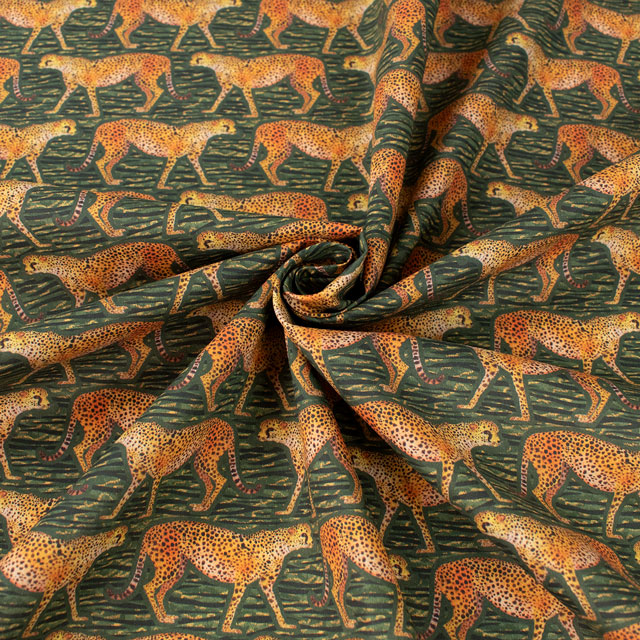 生地 LIBERTY FABRICS リバティ・ファブリックス タナローン 2024SS Wildsmith's Wonderful World Meet the Cheetahs ミート・ザ・チーターズ(363J4210) 24AU.グリーン 99Zz99j