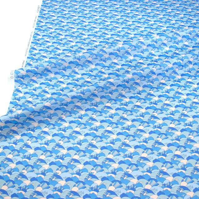 生地 LIBERTY FABRICS リバティ・ファブリックス タナローン 2025SS Retold 150th Anniversary Collection Far and Away ファー・アンド・アウェイ(25-3635160) 25BU.ブルー 09Ac03j