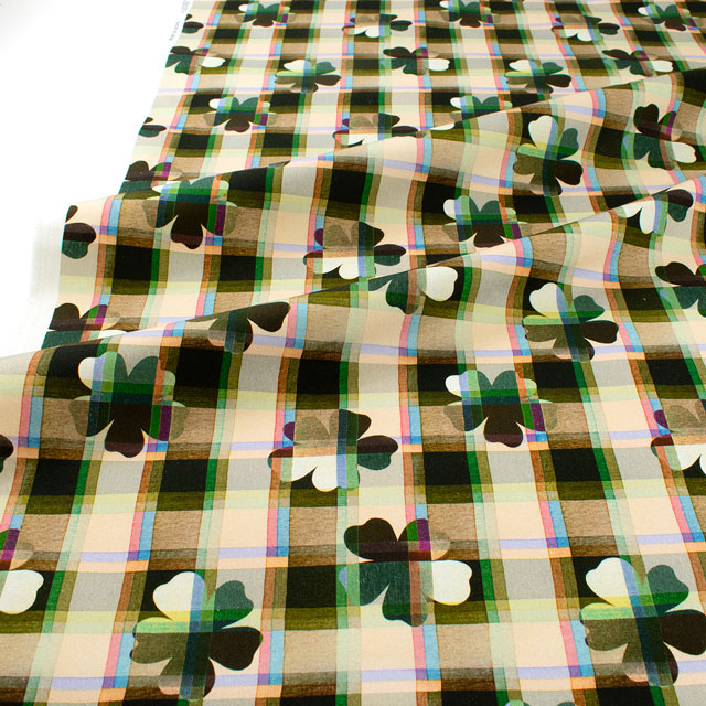 生地 LIBERTY FABRICS リバティ・ファブリックス 11号帆布 2025SS Tuder Petals チューダー・ペタルズ(25-3635105) 25B.グリーン 09Ac03j