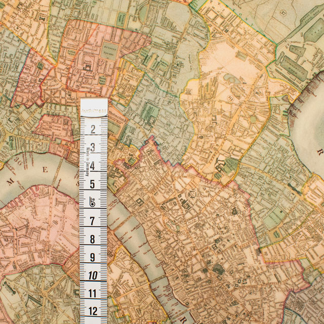 生地 LIBERTY FABRICS リバティ・ファブリックス タナローン 2025SS LONDON COLLECTION Cary's Patchwork キャリーズ・パッチワーク(25-363J73454) 25AU.ナチュラル 09Ac03j