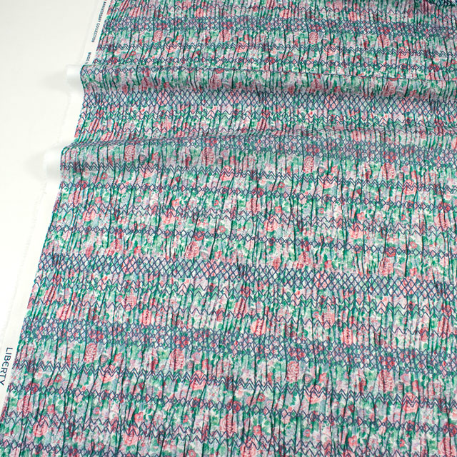 生地 LIBERTY FABRICS リバティ・ファブリックス タナローン 2025AW From the Studio Elysian Smock エリジアン・スモック(25-3635218) 25AU.グリーン 09Ac03j