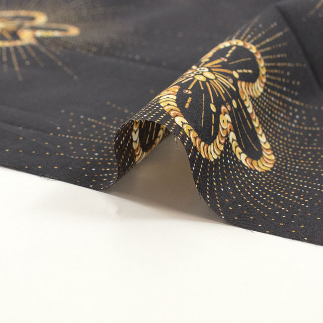 生地 LIBERTY FABRICS リバティ・ファブリックス タナローン 2026SS Floral Rebellion Sequin Sparkle シークイン・スパークル(26-36361052) 26CU.ダーク 09Ac04j