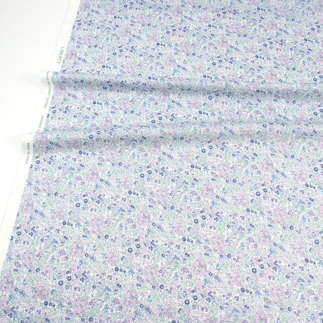生地 LIBERTY FABRICS リバティ・ファブリックス オーガニックタナローン 2025AW Callaghan Garden カラハン・ガーデン(25-157J928) 25BU.ブルー 09Ac03j