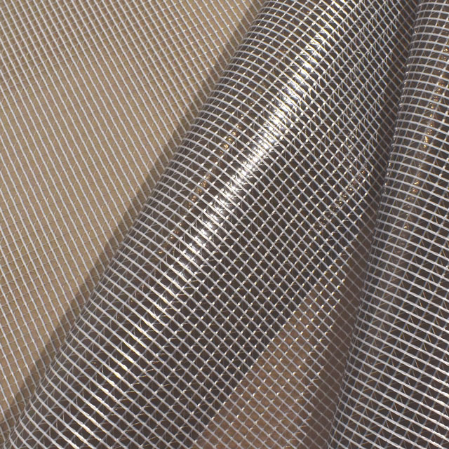 スモークグレー