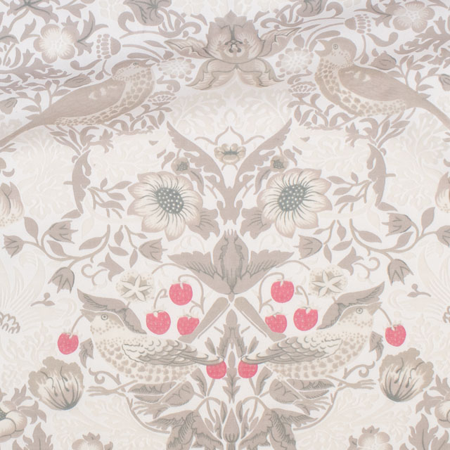 生地 moda-モダ- BEST OF MORRIS STRAWBERRY THIEF いちご泥棒/オパール加工(8076) 15.白×薄グレー 09Ac04_