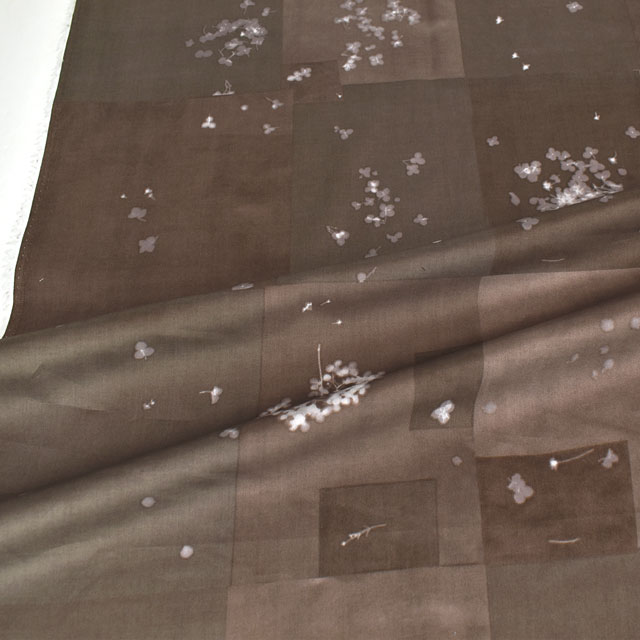 生地 naniIRO-ナニイロ- 小宇宙 microcosmos/80サテン(EGX-11281) 1B.ブラウン 09Ac04_