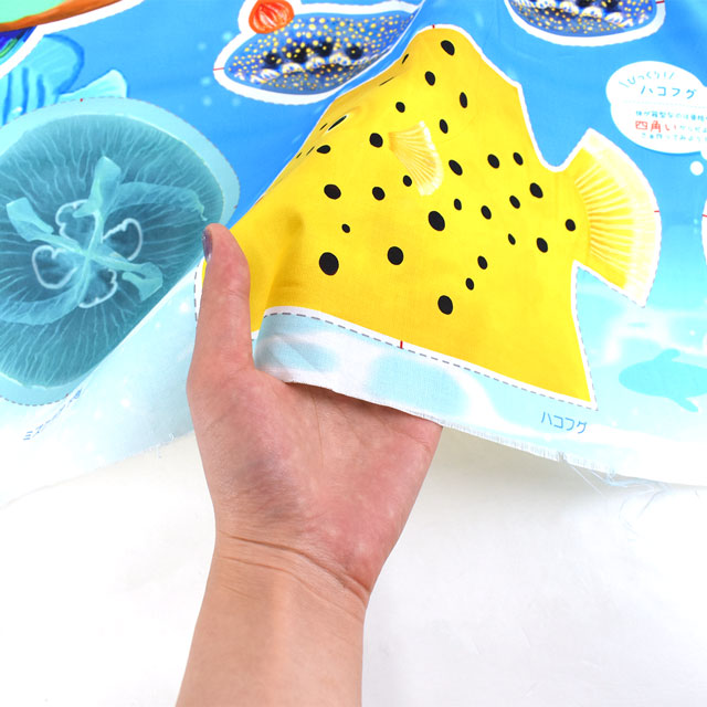 パネル販売生地 デジタルプリント ゆかいな水の仲間たち/シーチング アロワナ 09Ae99_