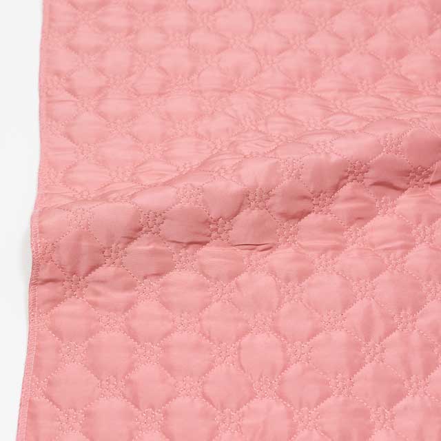 生地 ポリエステル立体キルト ハナ柄/キルティング 幅130cm×長さ50cm 1枚入り(Q9504-05-1) 3B.ピンク 15Yy88_