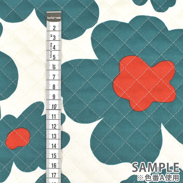 キルティング生地 ツイルプリントキルト 大花(QKTS3676) A.青 09Bi20_