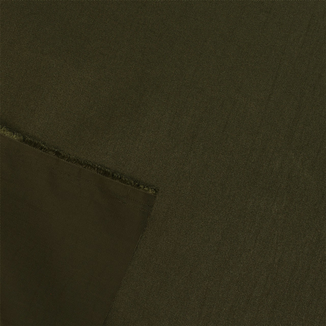 7.オリーブグリーン