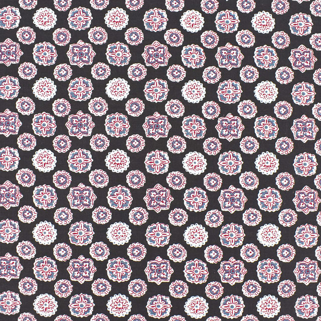 94C.アイボリーブラック