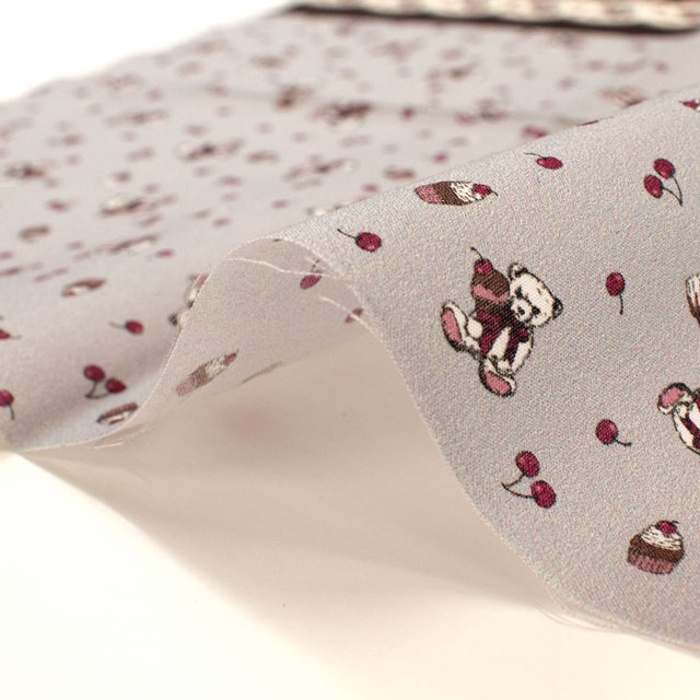 カットクロス ちいさな世界のちいさな生地 milk latte-ミルクラテ- ベア&チェリー/ローン(TTL-11) 06Ab99_