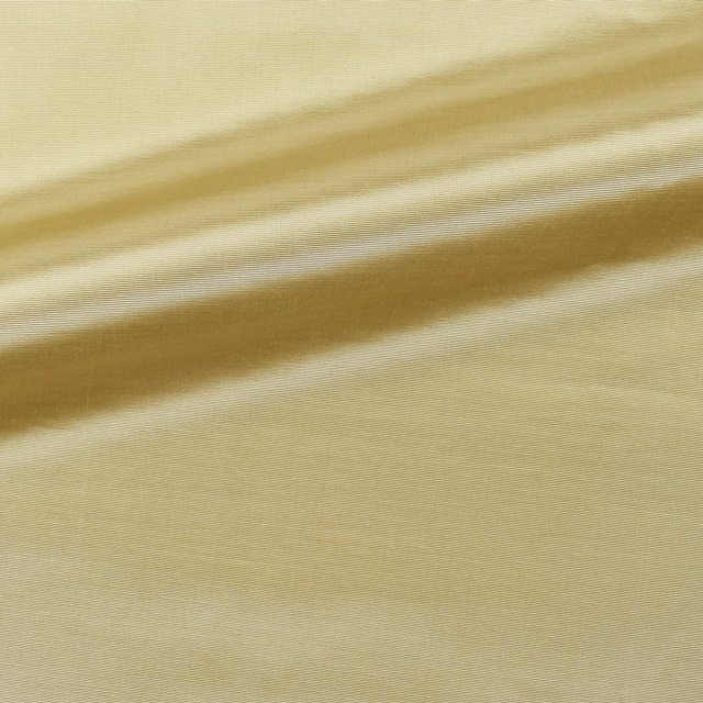 4.ライトベージュ