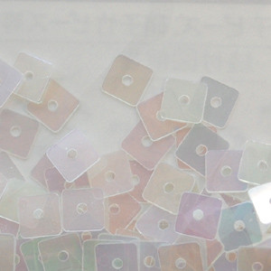 スクエアスパンコール(04/SQ) 4mm 11.クリアオーロラ 06Ad99_